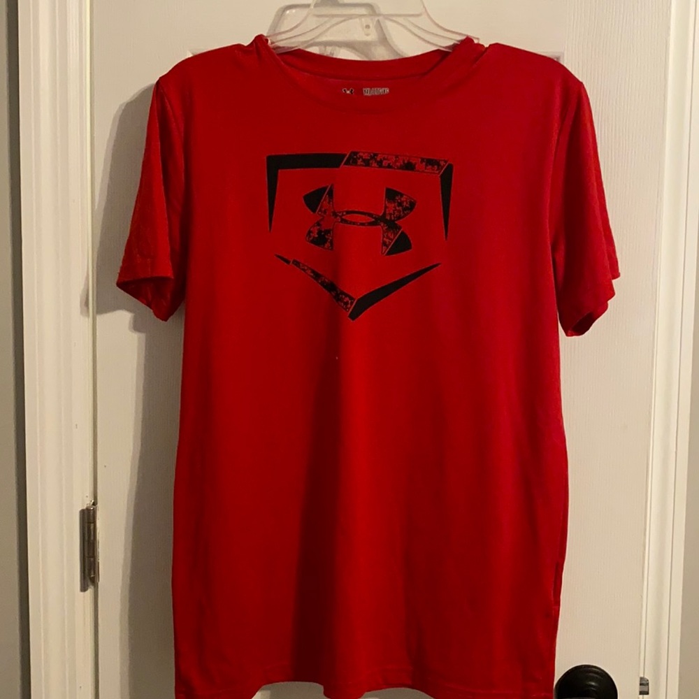 Boys XL Under Armour Tee